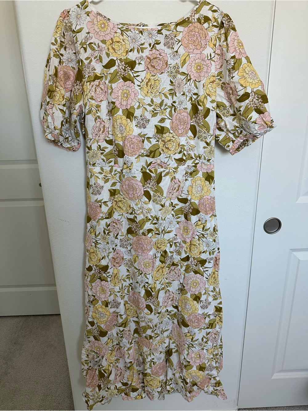 Who What Wear Pink & Yellow Floral Puff-Sleeve Midi Dress
